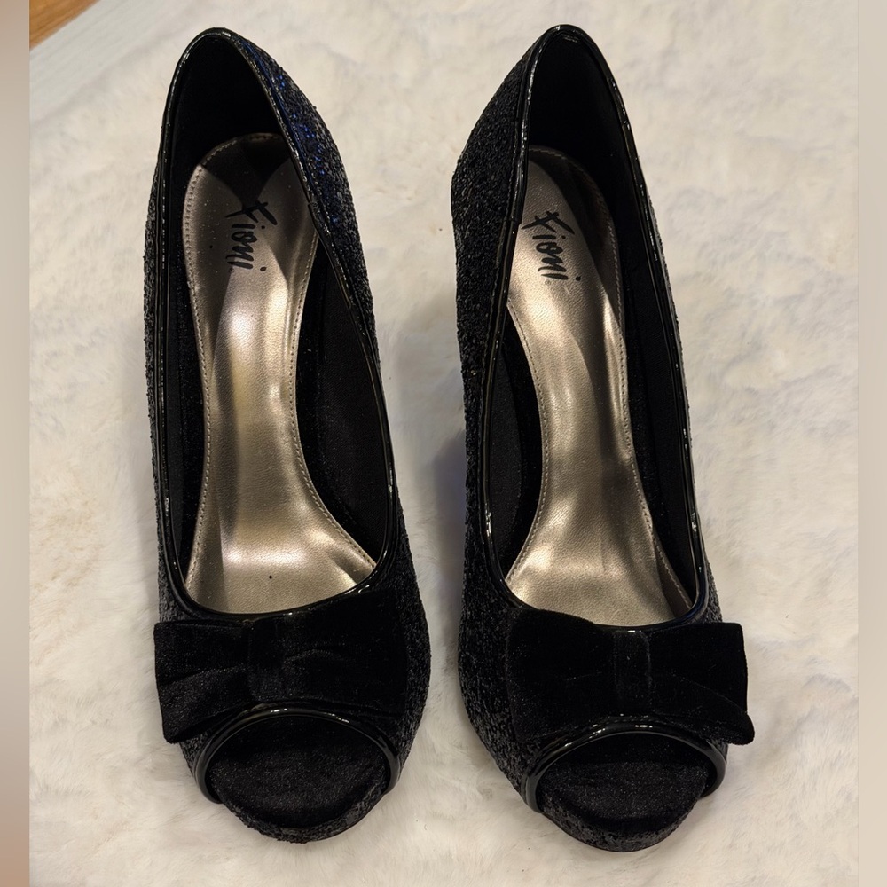 FIONI Black Sequin with Velvet Bow Peep-Toe Heels